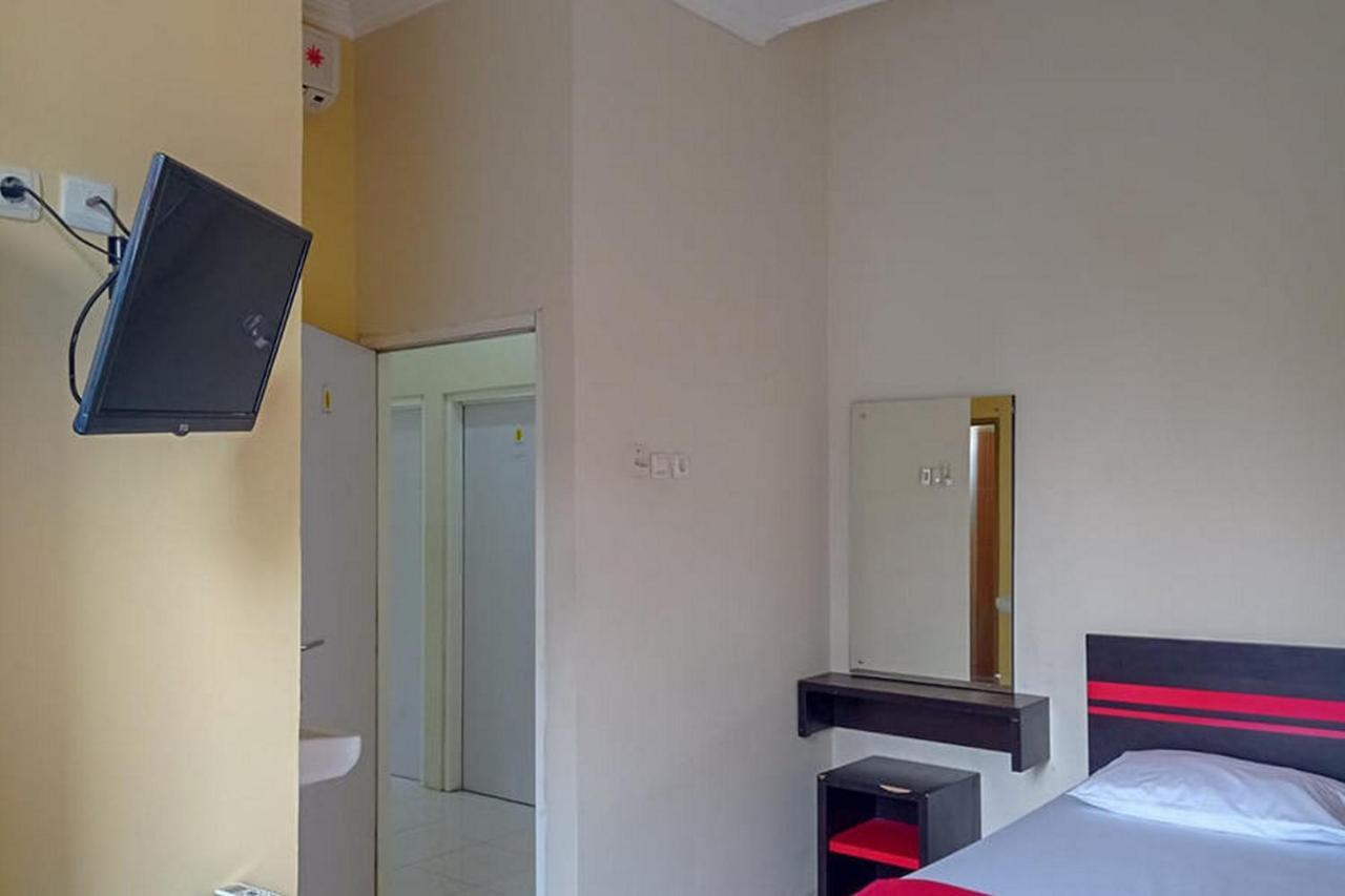 Rama Shinta Homestay Near Gembira Loka Zoo Redpartner ยอกยาการ์ตา ภายนอก รูปภาพ