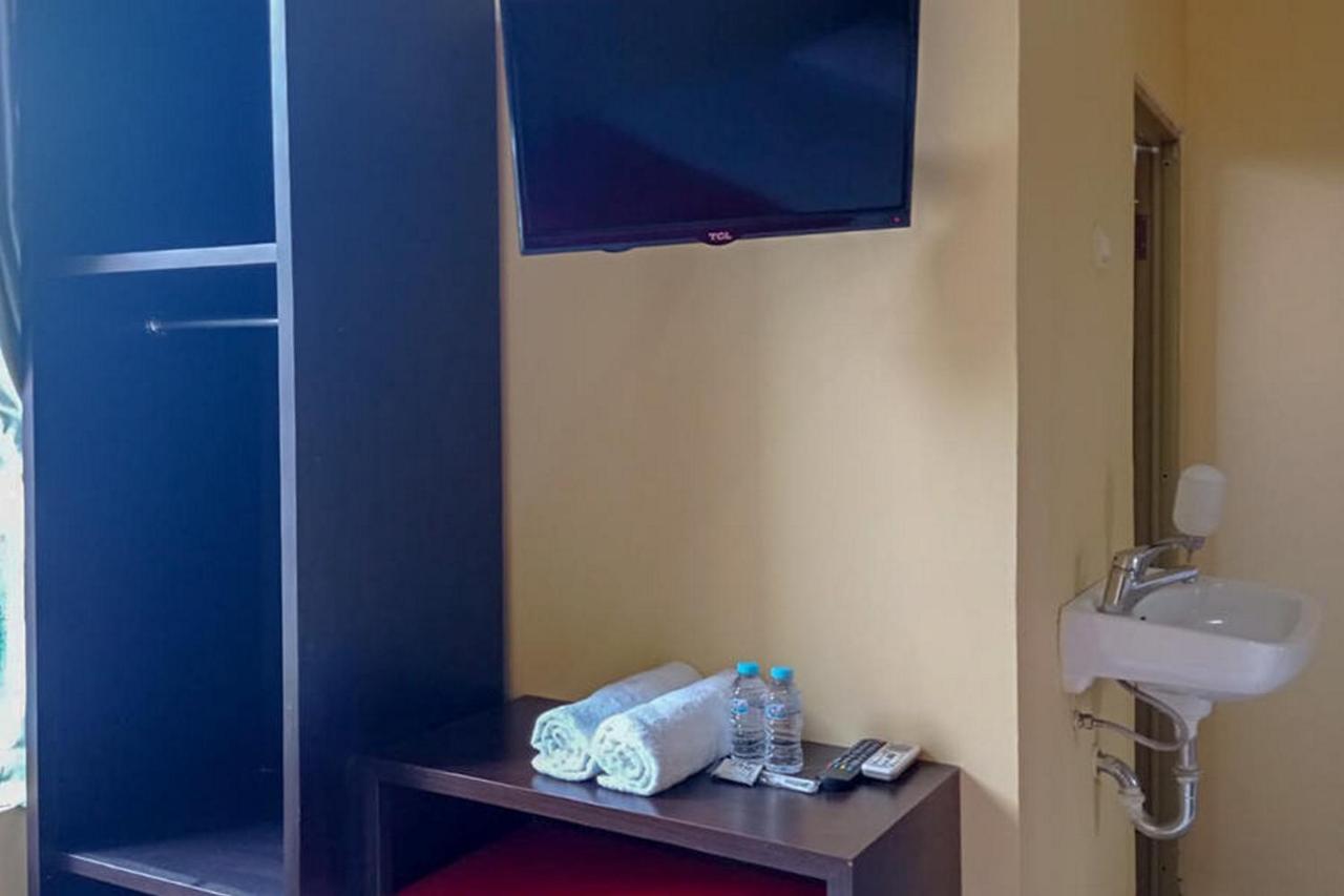 Rama Shinta Homestay Near Gembira Loka Zoo Redpartner ยอกยาการ์ตา ภายนอก รูปภาพ